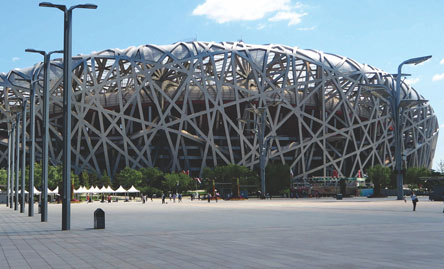 國(guó)際賽事場(chǎng)館的守護(hù)者：晨虹醇酸磁漆，打造持久亮麗賽場(chǎng)